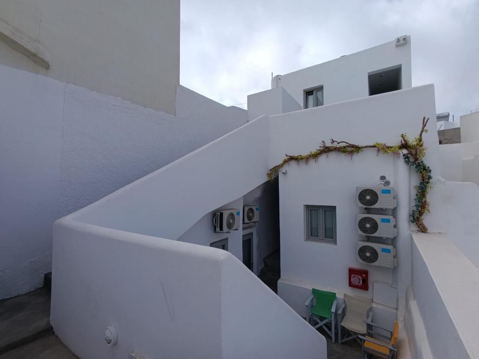 Fira Comfort Rooms Экстерьер фото