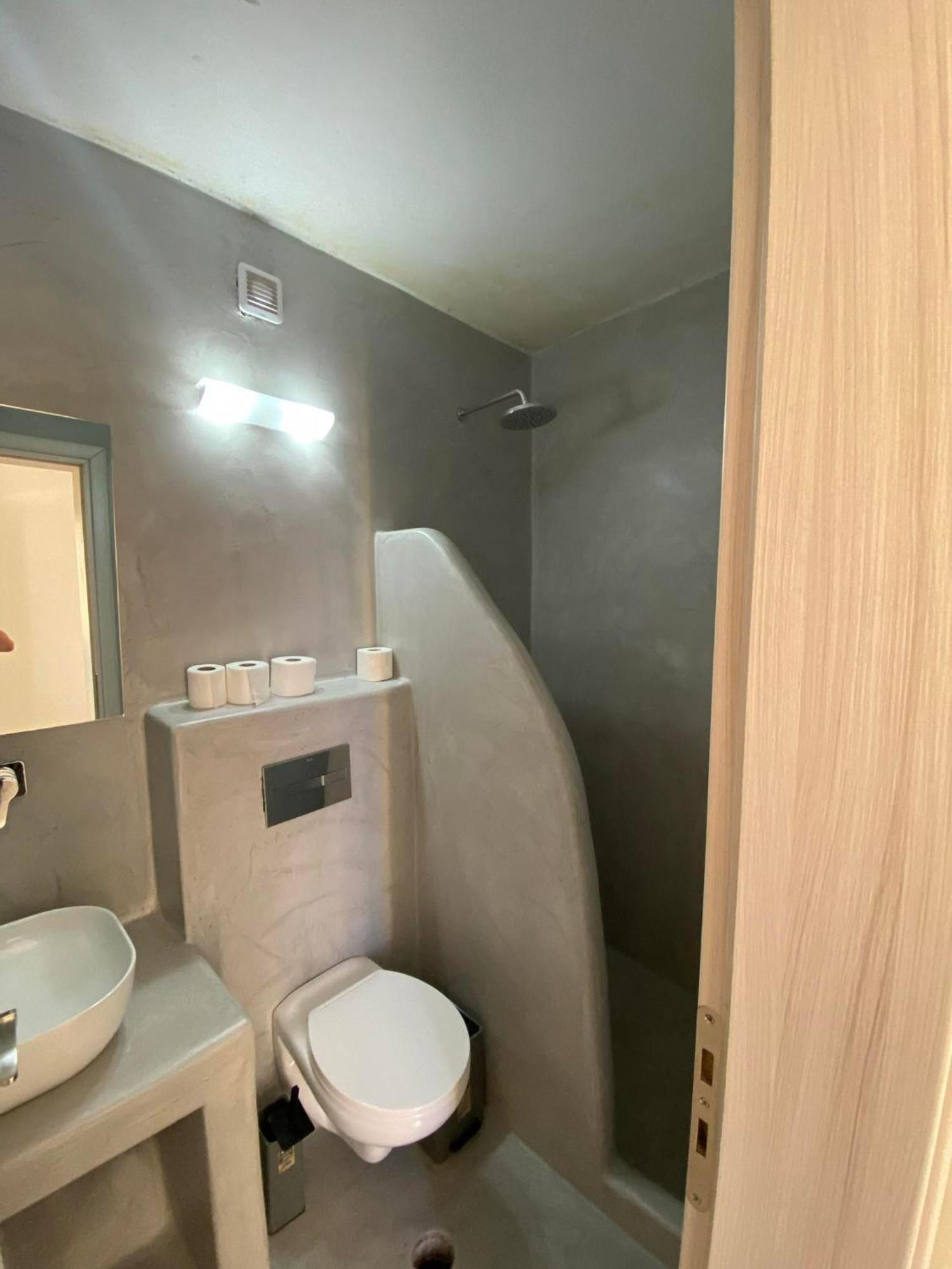 Fira Comfort Rooms Экстерьер фото