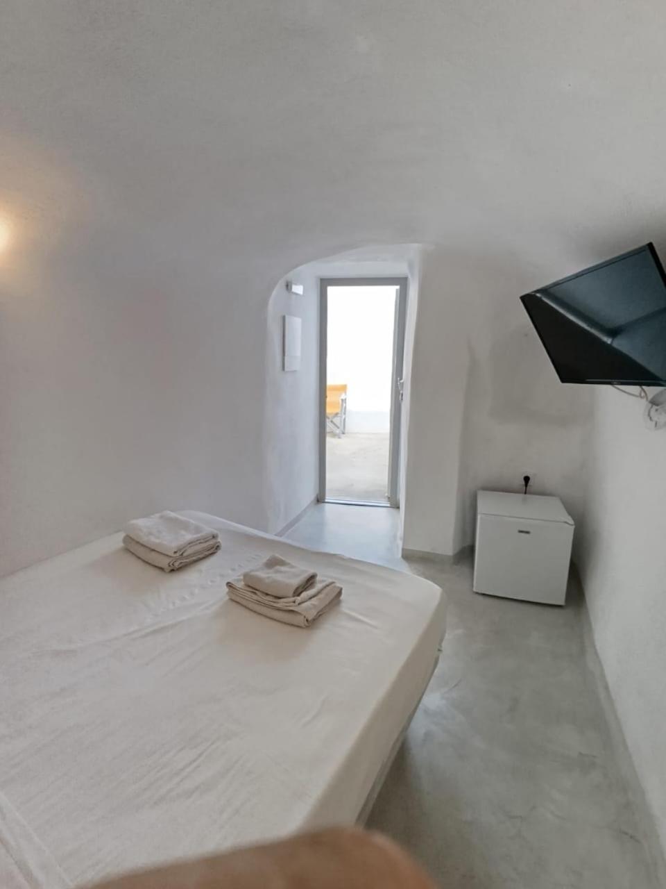 Fira Comfort Rooms Экстерьер фото